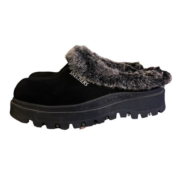 Skechers Women's Fortress Clog Slipper - Picture 1 of 7
